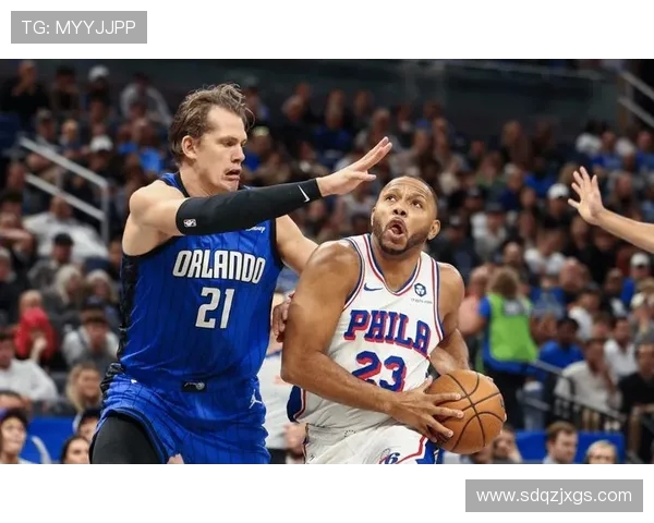 基德篮网对决魔术球队展现精彩篮球对抗与战术较量